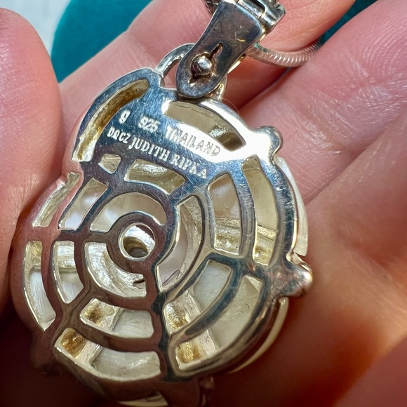 Judith Ripka necklace SS MOP Conch shell/CZ pendant/Milor 925 chain 16” - Picture 7 of 13